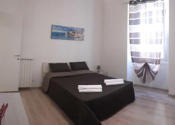 Alysia Apartment